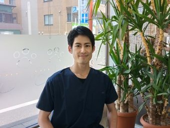 獣医師　長谷川